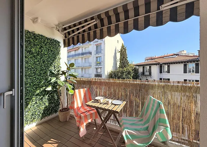 Agreable Grand T2 Confort Au Centre De Lejlighed Biarritz